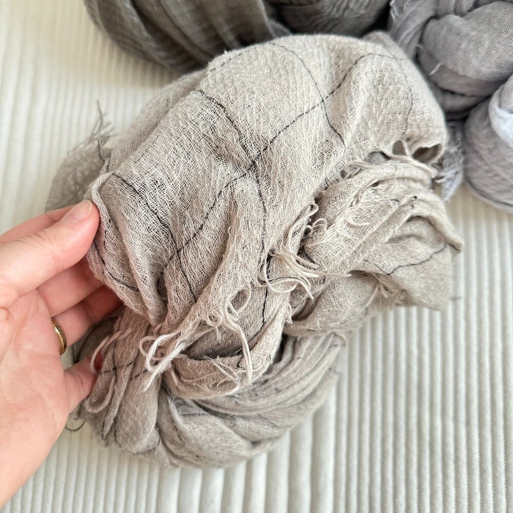 remi & reid grey scarf